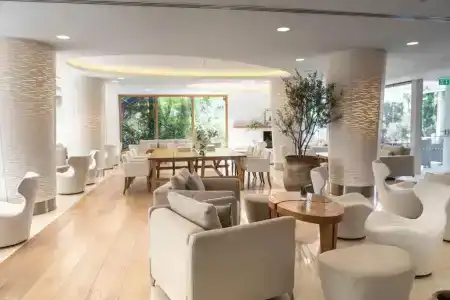 Alasia Boutique - 25