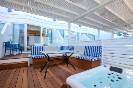 Lordos Beach & Spa - 14