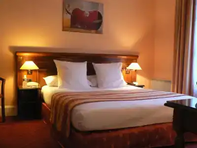 Best Western Hôtel d'Arc - 17