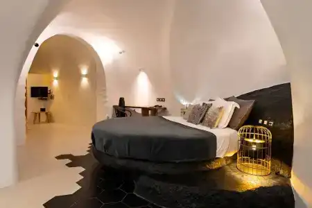 Daydream Luxury Suites - 43