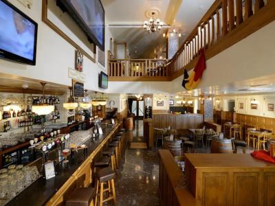 Grand Millennium Dubai - 17