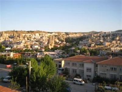 Falcon Cave Suites - 11