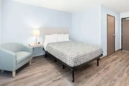 Comfort Suites - 22