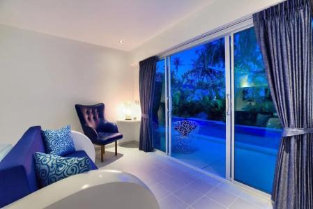 La Perle Luxury Boutique - 44