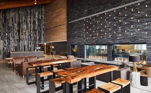 DoubleTree by Hilton - 17