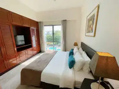 Diamond Westlake Suites - 104