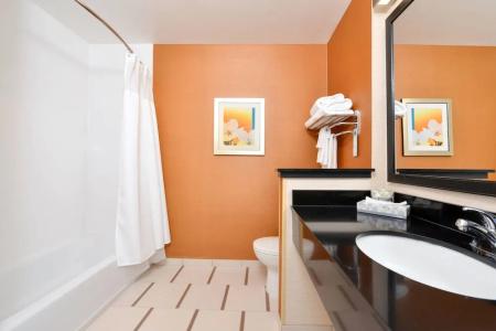Fairfield Inn & Suites by Marriott - 44
