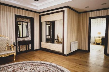 Royal Residence - 209