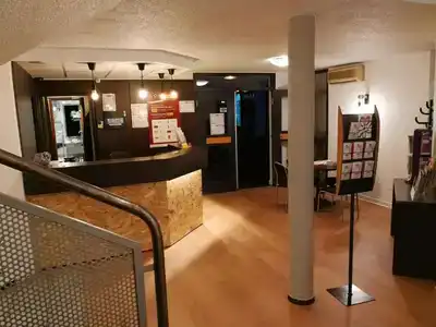 Best Hôtel Euromédecine - 1