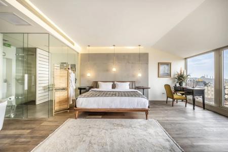 Ansen and Suites - 110