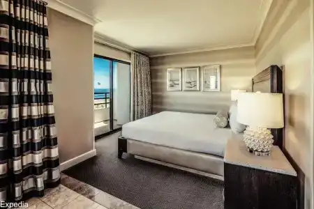 The Waterfront Beach Resort, A Hilton - 167