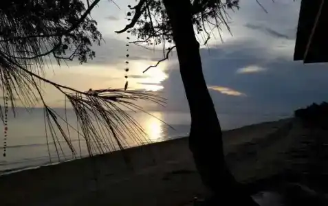 Roong Arun - 18