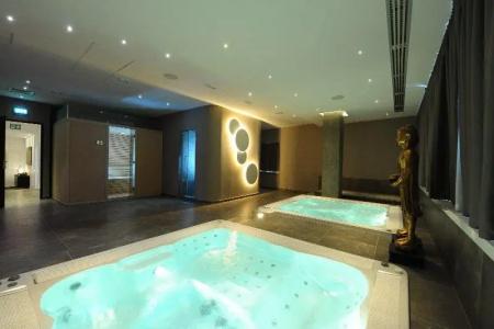 Up Wellness & Spa - 24