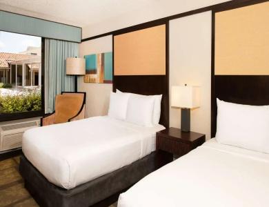 DoubleTree by Hilton Orlando at SeaWorld - 45