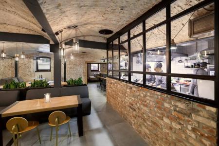 Ferenc & Restaurant - 21
