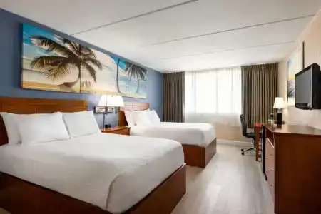 Days Inn by Wyndham Miami International Airport - 3