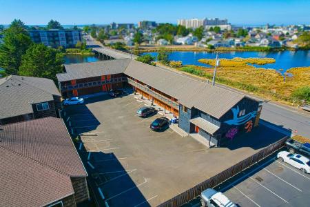 Coast River Inn By Oyo - 23