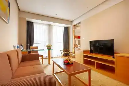 Regal Jinfeng - 84
