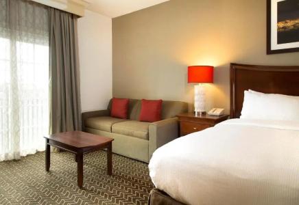 DoubleTree Suites by Hilton - 44