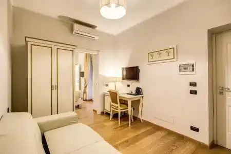 Gravina Suite Frattina - 85