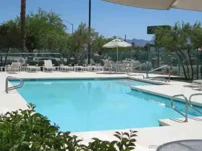 DoubleTree by Hilton Las Vegas Airport - 16