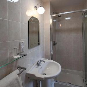 Arundel House - 8