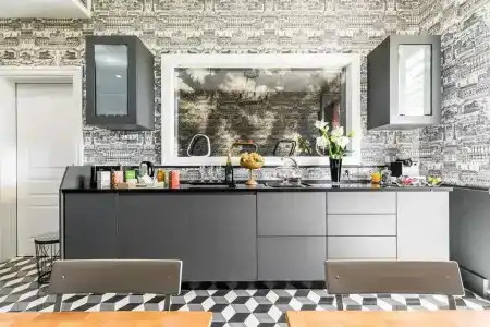 Rarity Suites - 23