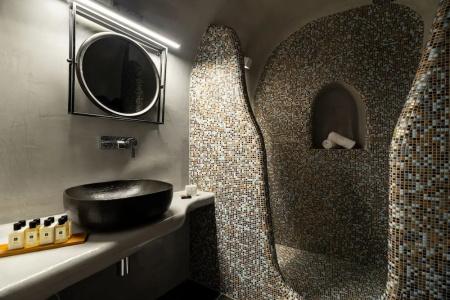 Daydream Luxury Suites - 46