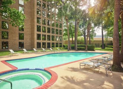 DoubleTree by Hilton Houston Intercontinental Airport - 13
