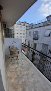 7th Floor Suite - 92