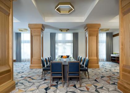 Kimpton Schofield, An Ihg - 14