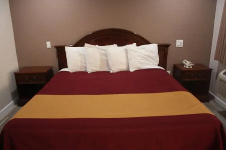 Value Inn & Suites - 21