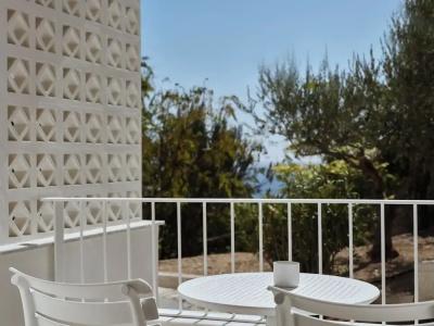 Lithos - 41