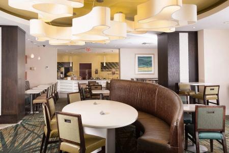 SpringHill Suites by Marriott Orlando Convention Center - 11