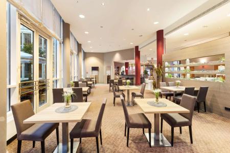 Park Inn by Radisson Dresden - 18