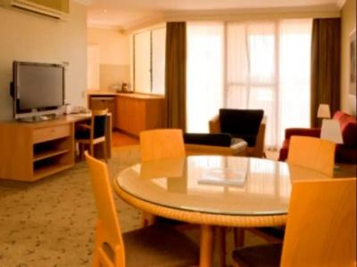 Rydges - 78