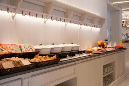 AC Victoria Suites by Marriott - 11