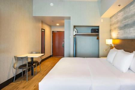 Quality Inn & Suites - 4
