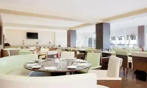 Holiday Inn, An Ihg - 0