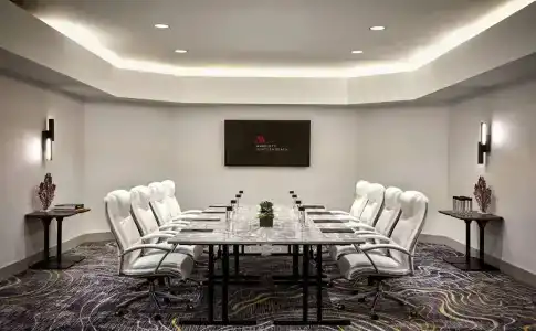 Ventura Beach Marriott - 7