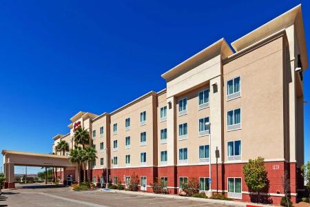 Hampton Inn & Suites West - 51