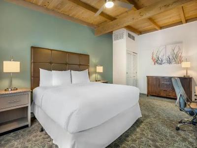 Best Western Plus - 98