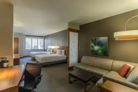 Hyatt Place Charlotte Downtown - 25