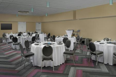 Tru By Hilton Orlando Convention Center - 37