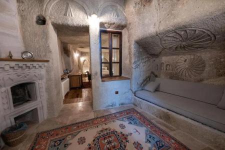 Sarnich Cave Suites - 107