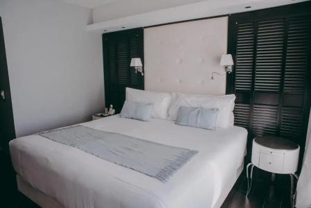 1828 Smart Boutique - 53