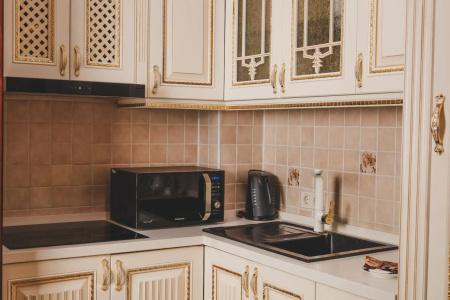 Royal Residence - 277