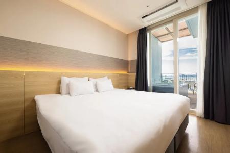 Ocean Soleview - 105
