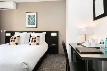 Best Western Mediterranee Menton - 34