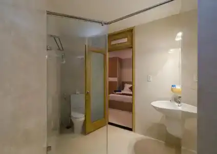 Nipola - 8